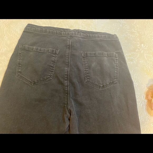 💐Forever 21 Size 29 Mid Rise Skinny Jeans - Picture 5 of 8